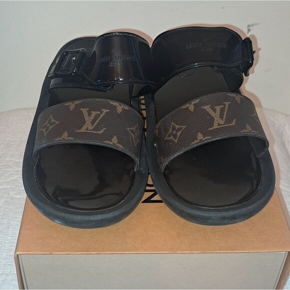 Louis Vuitton Sunbath Flat Mule Sandal Size 41 or US 9.5 - Picture 1 of 17